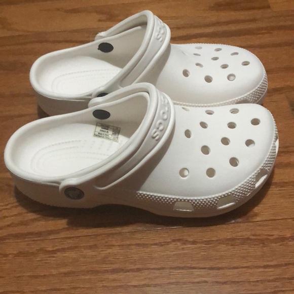 Crocs - Picture 2 of 3